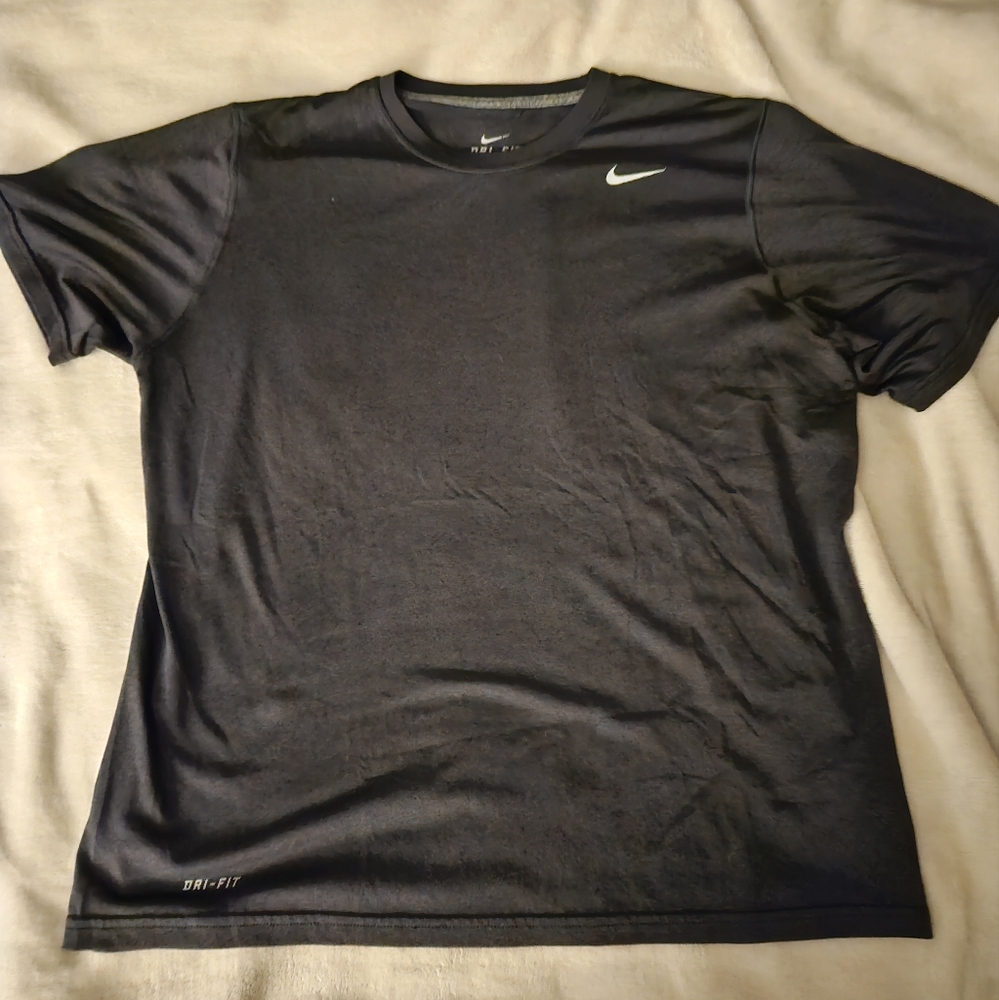 Nike Dri-Fit Men's XL T-shirt